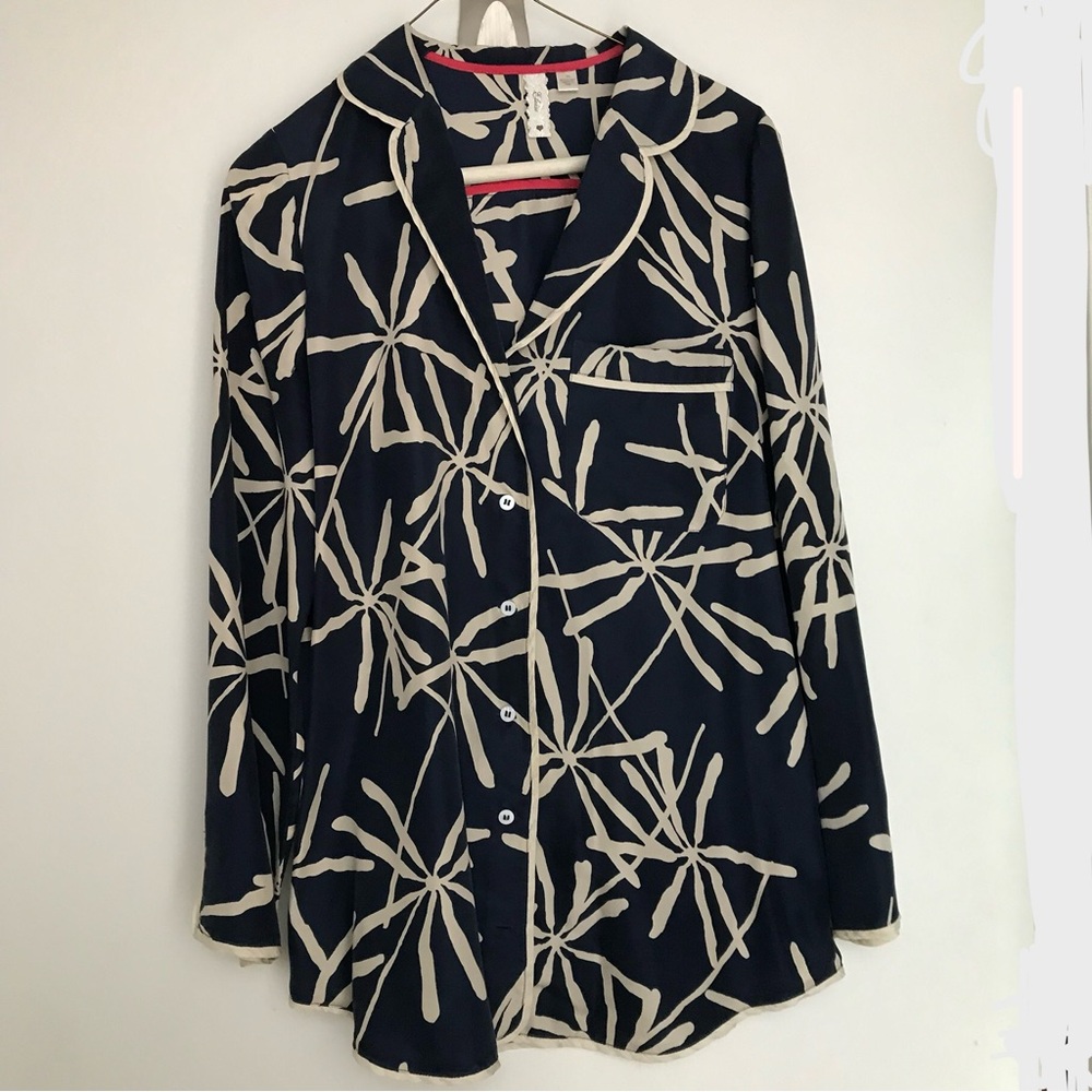 Anthropologie Eloise Silk Navy and Cream Silk Top